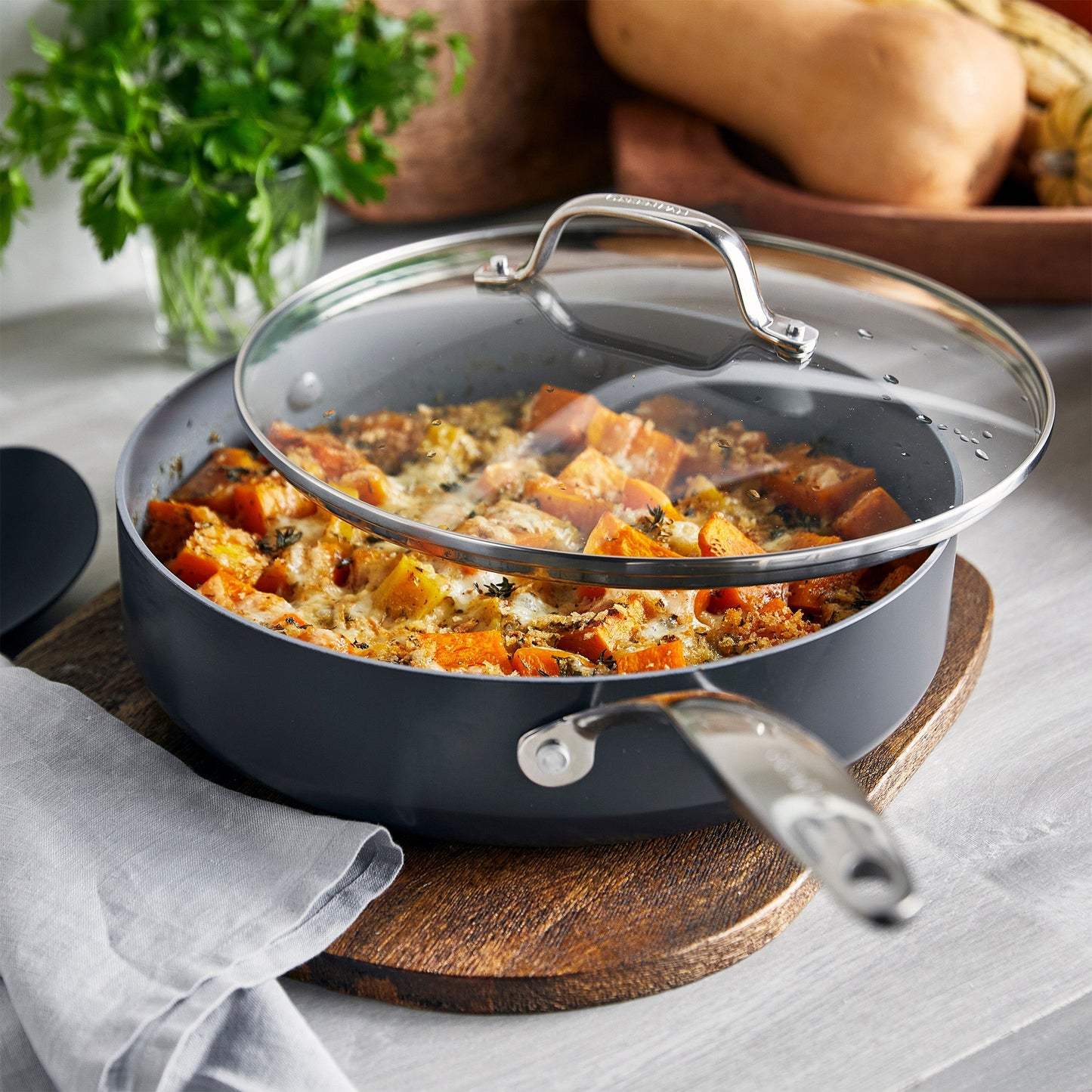 Valencia Pro Nonstick. Ceramic Sauté Pan with Lid. 4.5 Qt